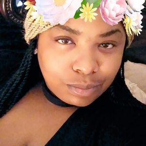 Meet your Posher, Olivia oli